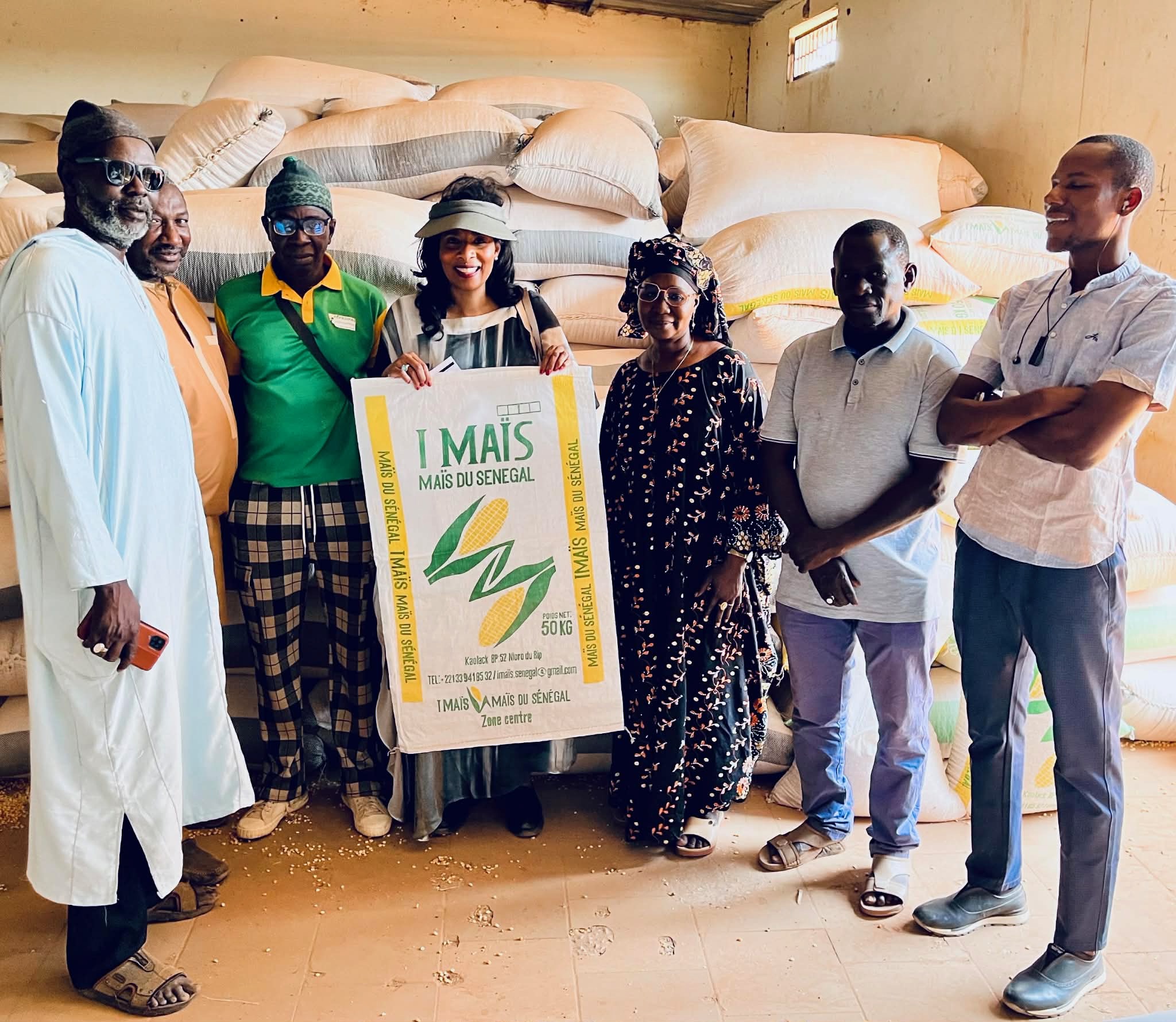 Kairos team with I MAÏS Mais du Sénégal partners at the Kaolack storage facility